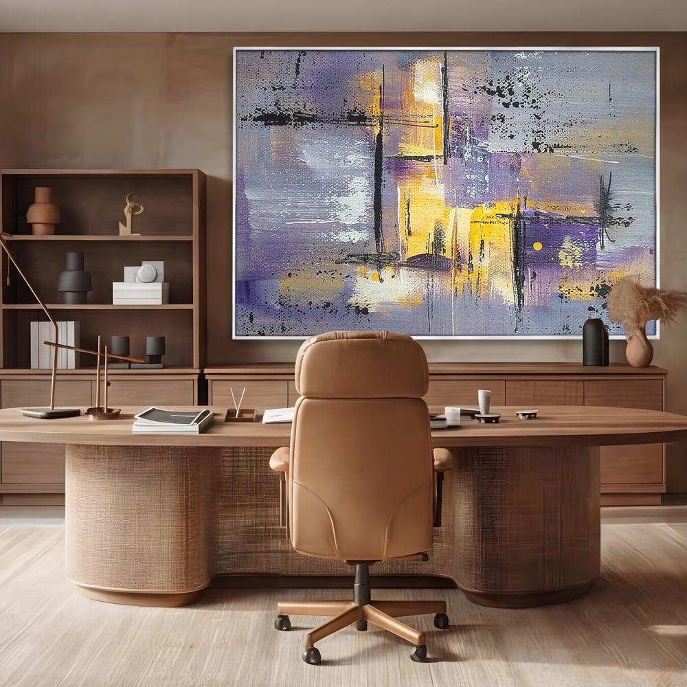 Tablou canvas cu pictura abstracta cu linii si pete, in rama de aluminiu argintiu, pe perete intr-un birou